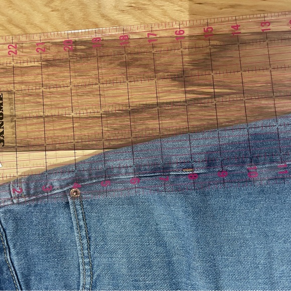 Denim Shorts (4) - Picture 7 of 7